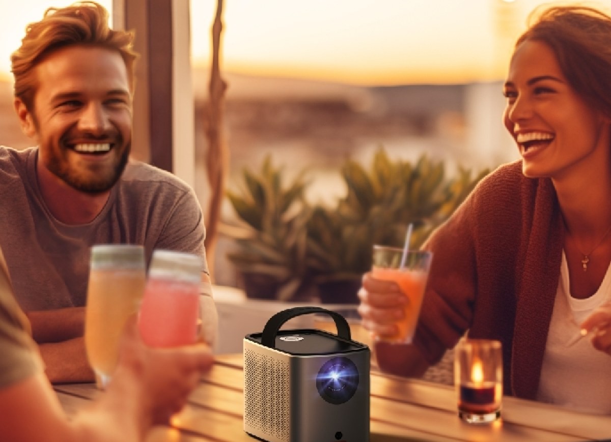 Anker Nebula Mars 3 Air used for an outdoor backyard movie night
